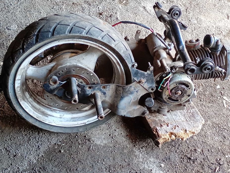 Движок и Кик стартер