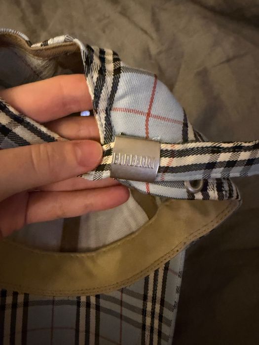 Шапка с козирка Burberry