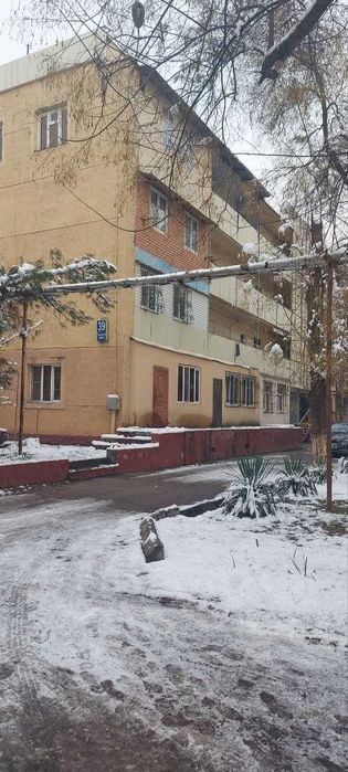 Продается квартира на Чиланзаре 20 квартале.