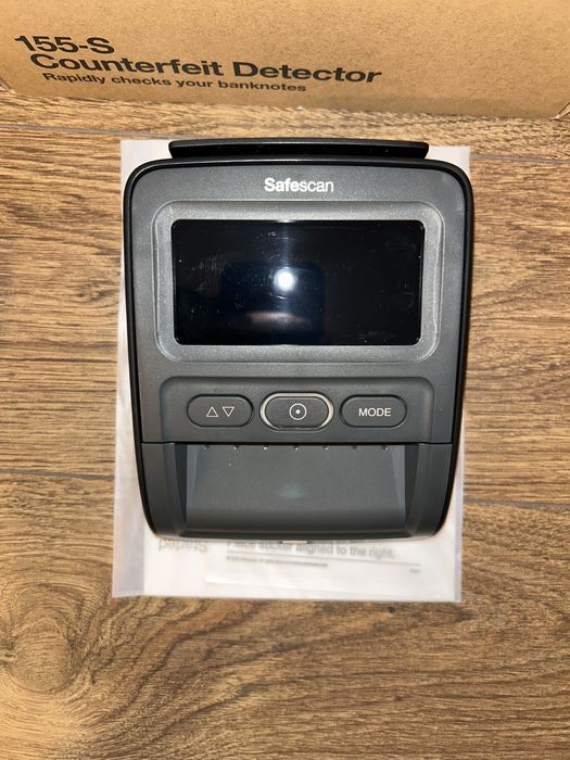 Детектор за фалшиви банкноти Safescan.