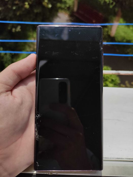 Samsung Galaxy S22 Ultra (12Gb RAM/256GB) - Ecran Spart / Complet funcțional