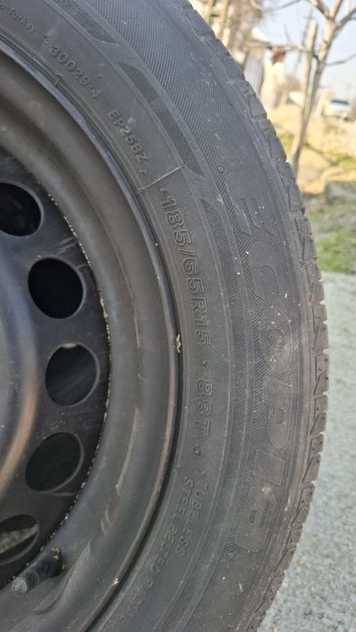 Jante tablă R15 ET40 cu anvp 185/65 R15 Bridgestone