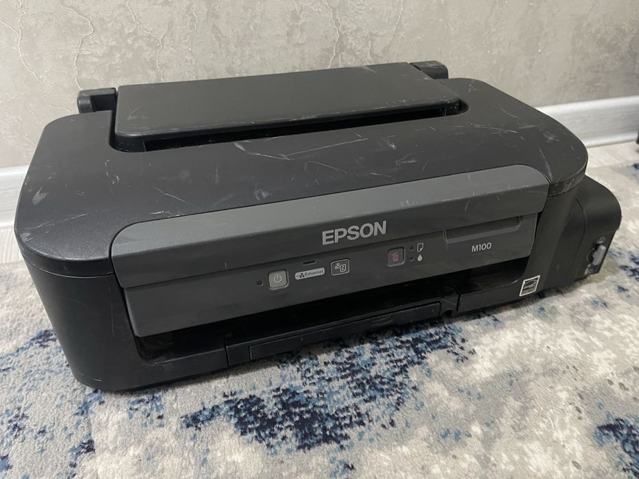 Продам чернобелый принтер Epson M100