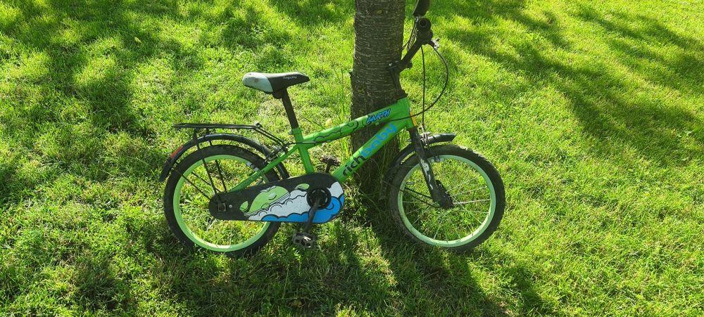 Vand biciclete second-hand