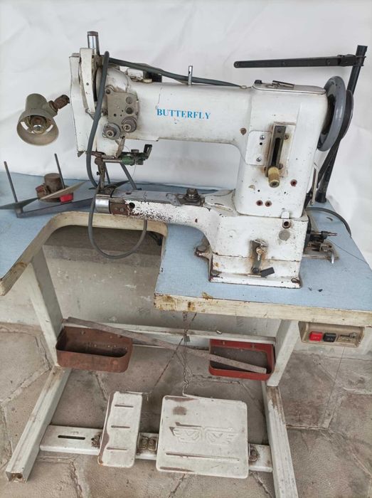 Ръкавна шевна машина