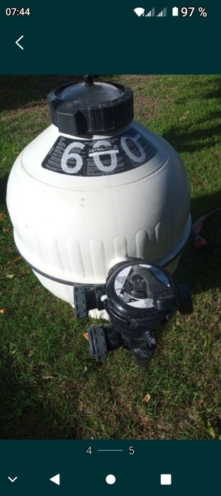 Vând filtru nisip piscina, jacuzzi, ciubăr