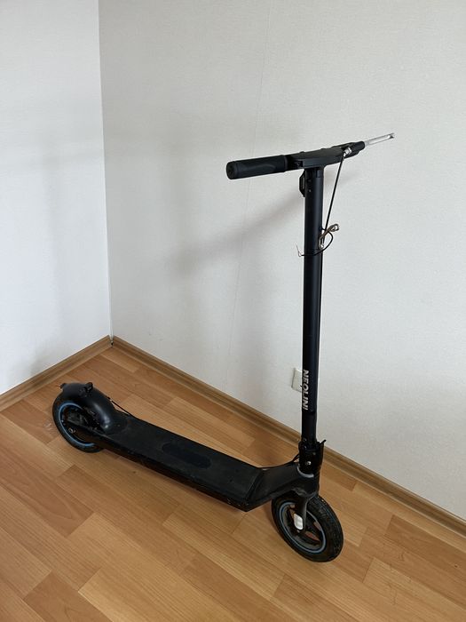 Продам электросамокат Neoline T24