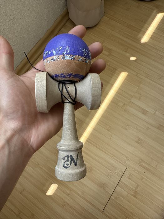 Kendama krom Adrian Vilau