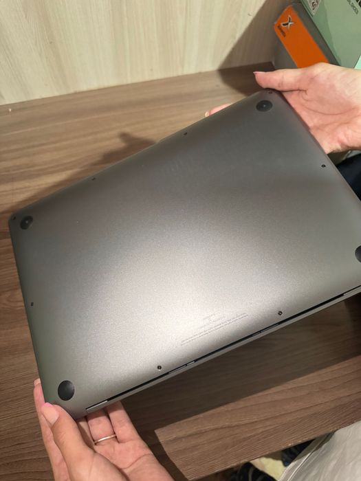 Macbook air 13/ 8gb /256gb