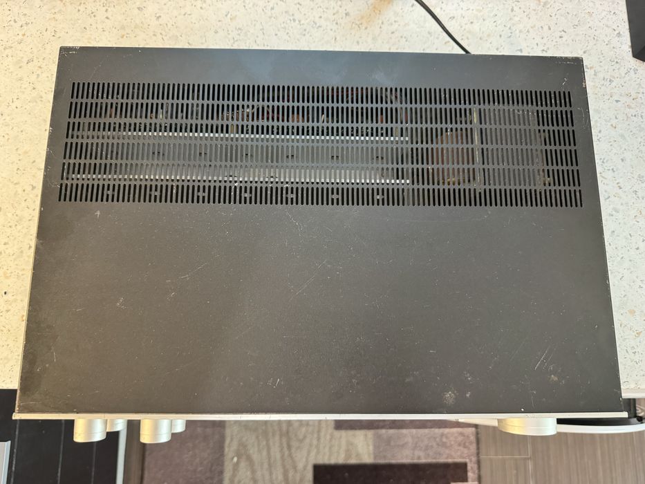 Luxman L2 Качествен стерео усилвател