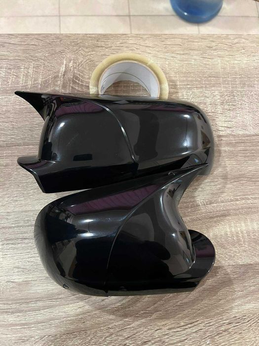 Капаци за огледала Батман дизайн за VW Passat B5 черен пиано лак