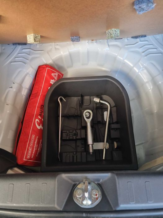 Mitsubishi Space star на части