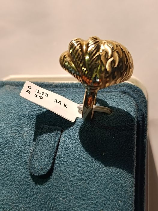 Золотое кольцо, Турецкая изделия проба 585, вес 3,13 гр размер 19