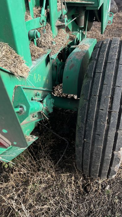 Продам прес рулонник