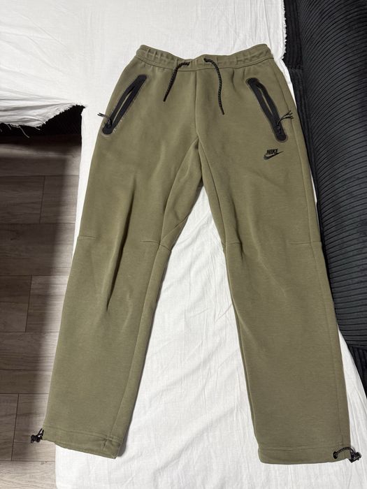 New tech fleece тъмно зелен s размер