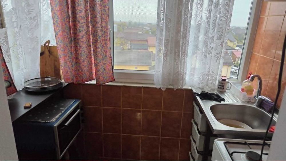 vanzare apartament 3 camere