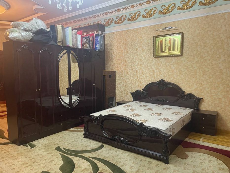 Продается спальная гарнитура