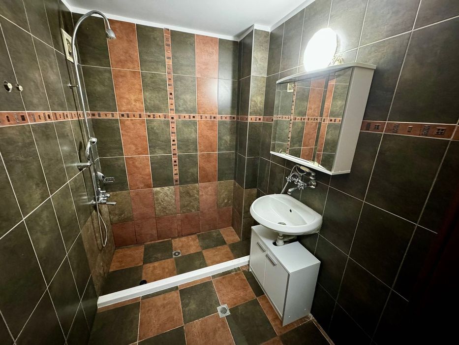 Продава се Тристаен апартамент в София, Разсадника - 113 кв.м за 2124 €/кв.м - Снимка #9