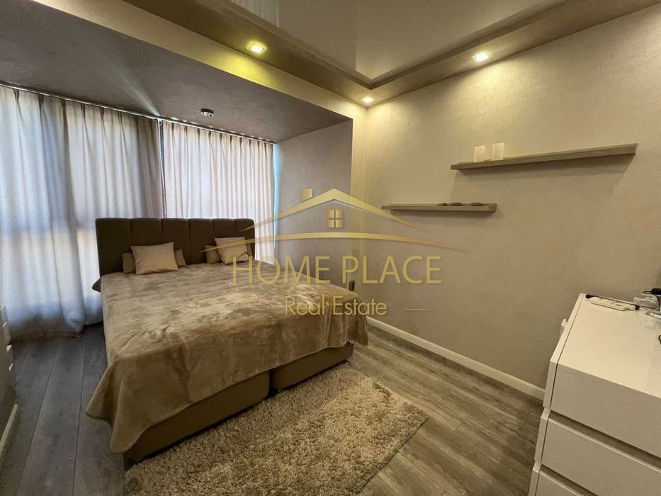 Дава се под наем Тристаен апартамент в Варна, Център - 74 кв.м за 1122 € - Снимка #3