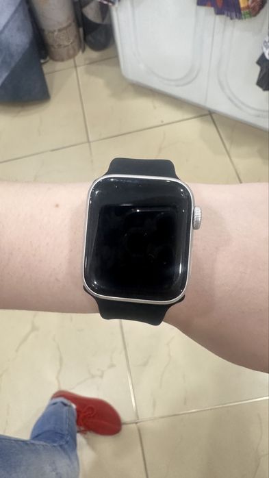 Apple watch se 1 поколения