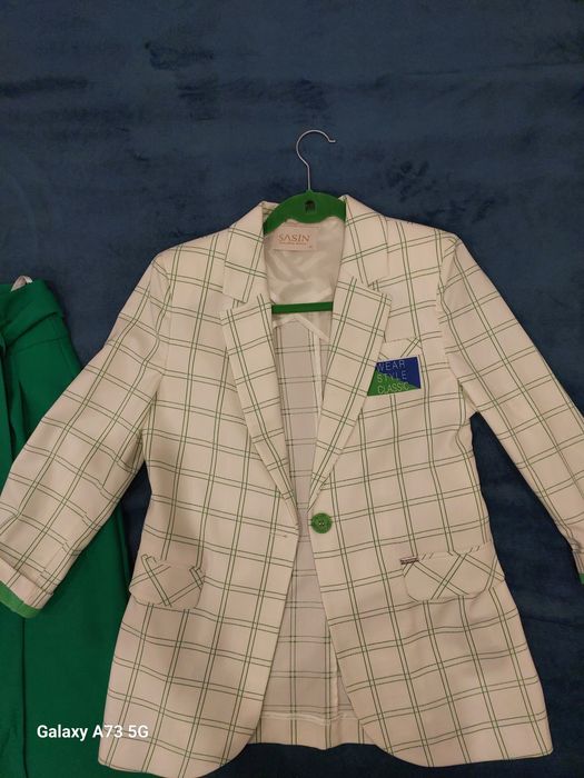 Костюм на  выход