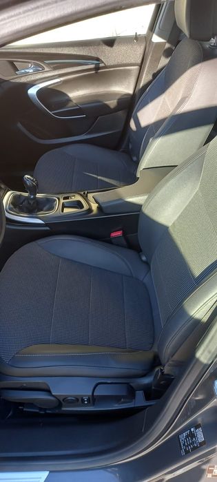 Opel insignia A .an 2011.Euro 5 A