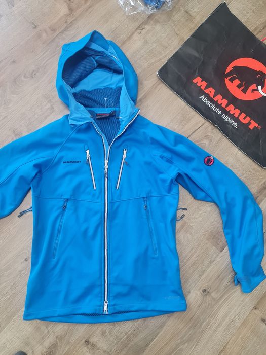 Vand jacheta fleece si softshell outdoor barbati Mammut