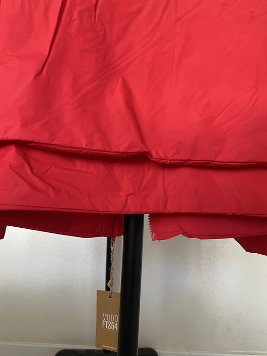 Женская куртка -ветровка