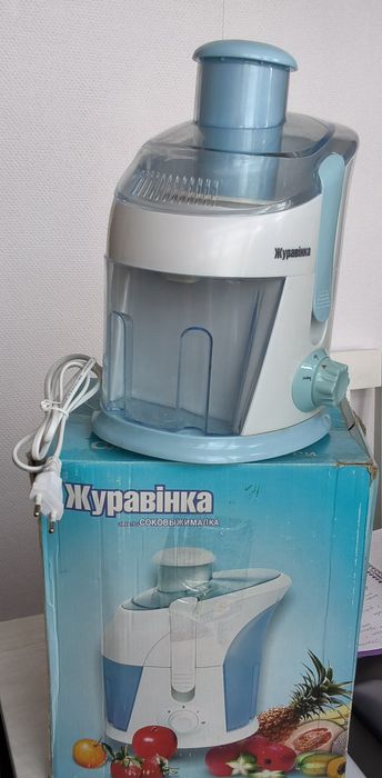 Продаётся  соковыжималка