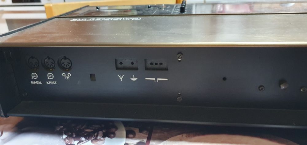 Schimb  sau  vand combina itt stereo  5501  hi-fi