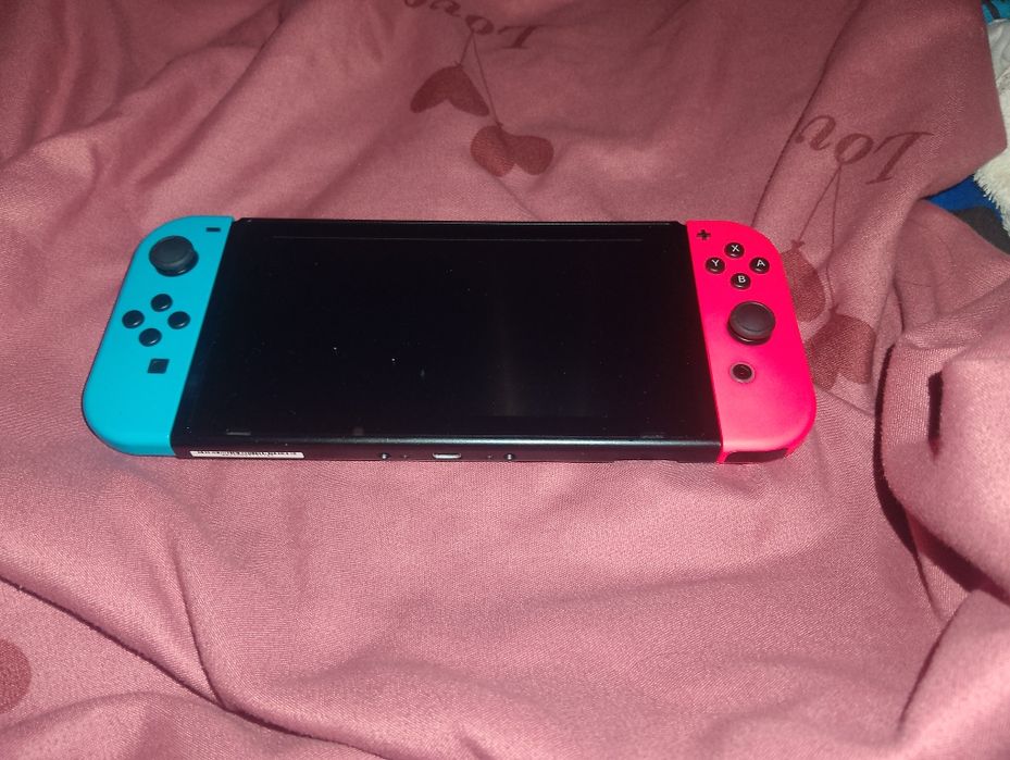 Nintendo Switch V2+fifa2024