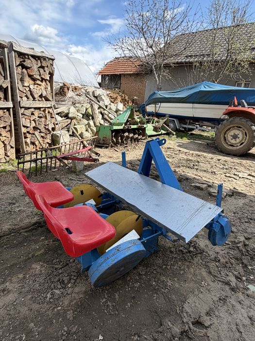 Plantator răsaduri pentru doua rânduri