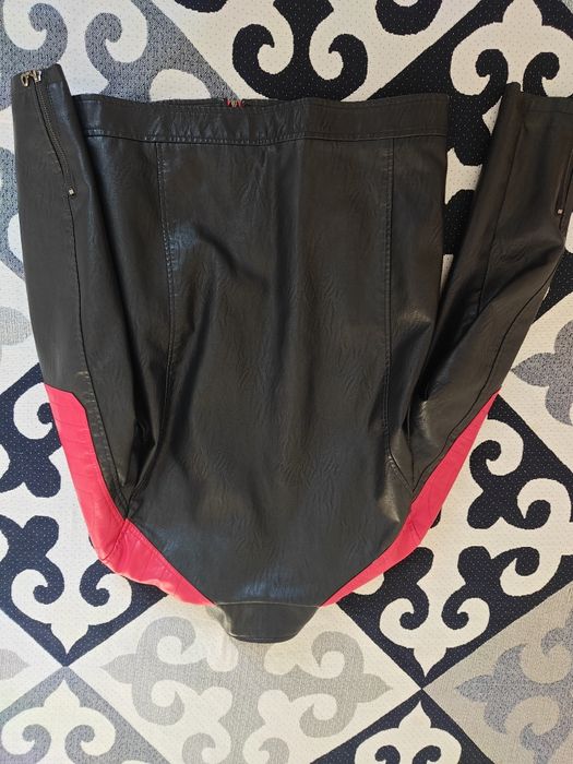 Продам кожанную куртку