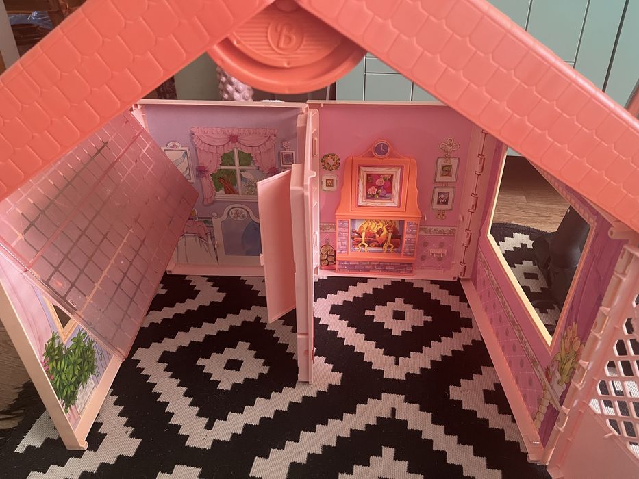 Винтажный игрушечный домик Barbie