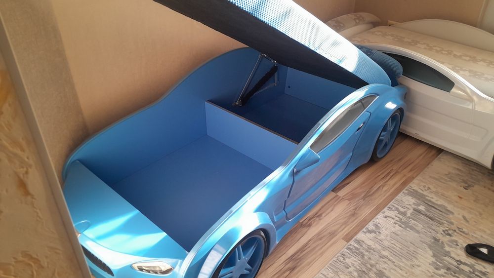 Продам комплект мебели