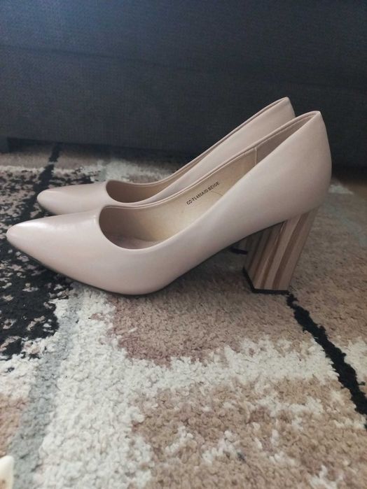 Официални обувки