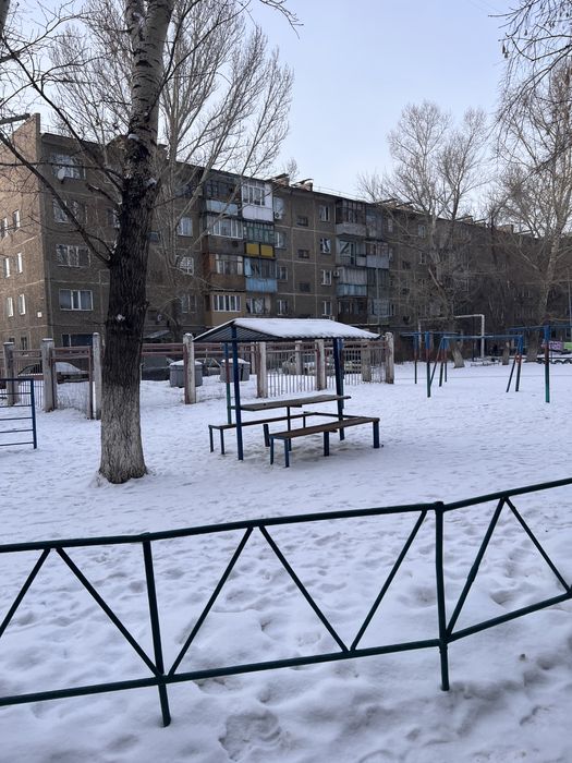 Продам квартиру 1 квартал