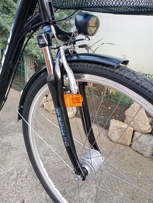 Bicicletă damă CYCO,cu 7 vit Nexus,frână picior,negru !!