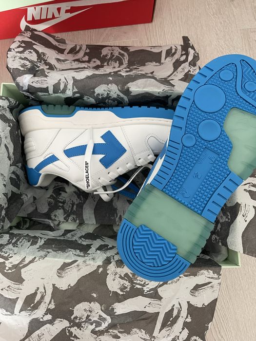 Off-White Out of Office - 40EU