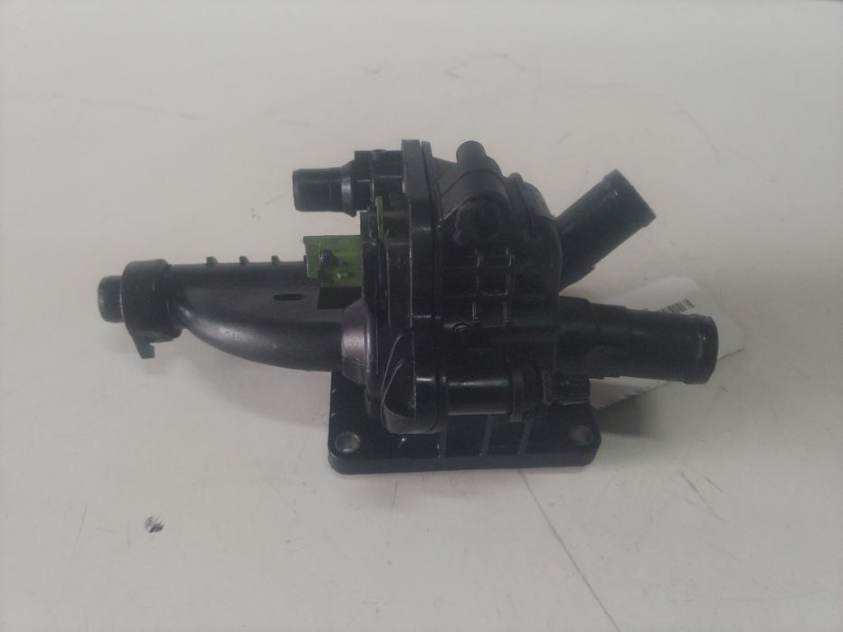 Carcasa termostat Peugeot 2016 9684588980
