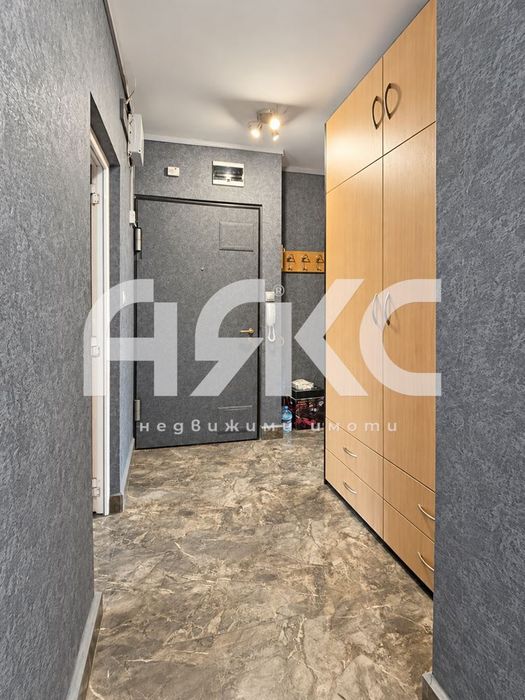 Продава се Тристаен апартамент в София, Стрелбище - 115 кв.м за 3035 €/кв.м - Снимка #8