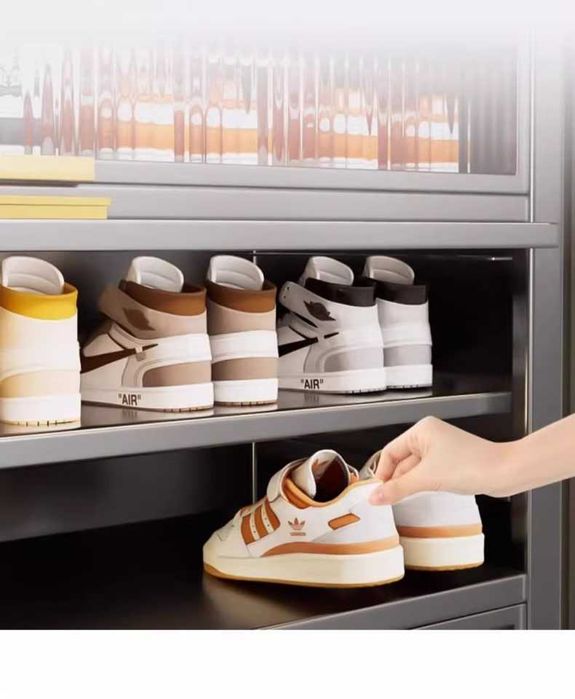 Ormonda porno: bitta yigit va uchta joja