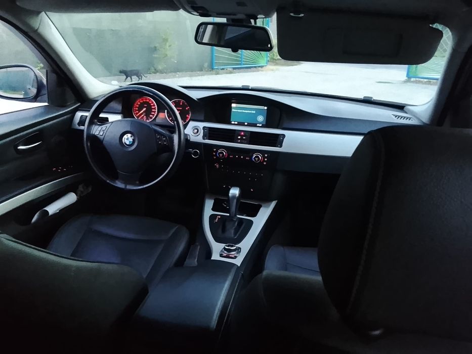 BMW 3 Series 2009 — imagine 5