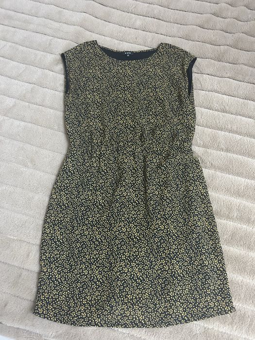 Продам женские платья