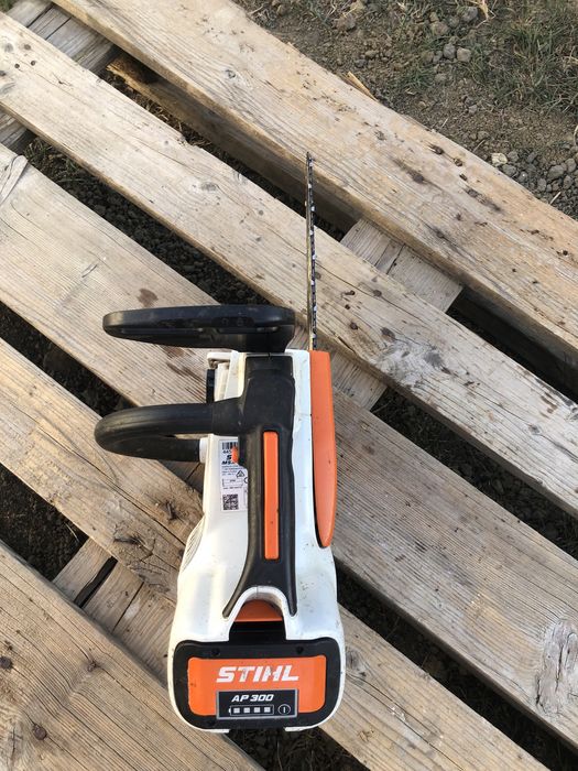 Drujba mica de o mana pe baterie Stihl Msa 161 T