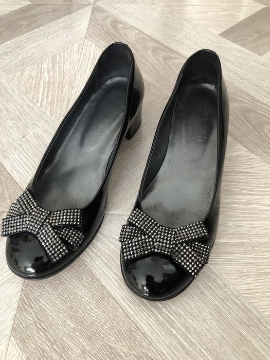 Туфли для девочки р.35 нат.кожа Италия