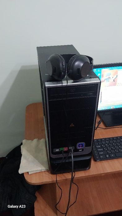 Продам компьютер работает