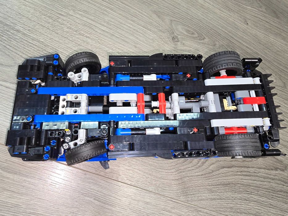 LEGO Technic - McLaren Senna GTR 42123, 830 piese Constanta • OLX.ro