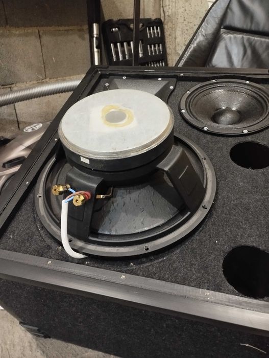 Комплект 3 лентови тонколони+стъпало