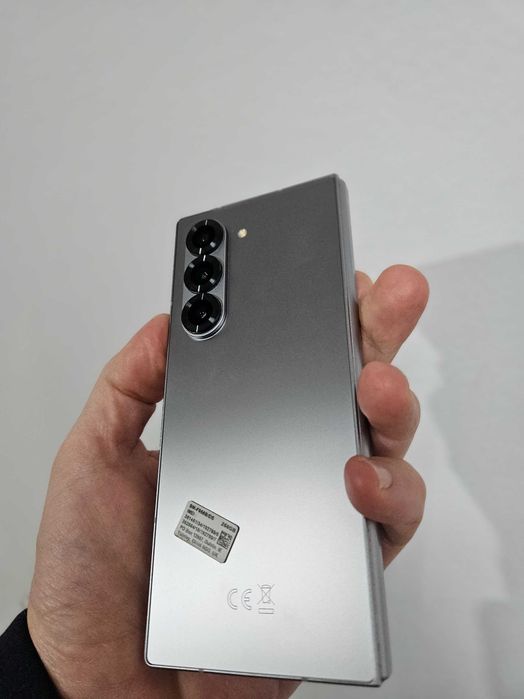 Samsung Galaxy Z fold 6 256 Gb impecabil Garantie.